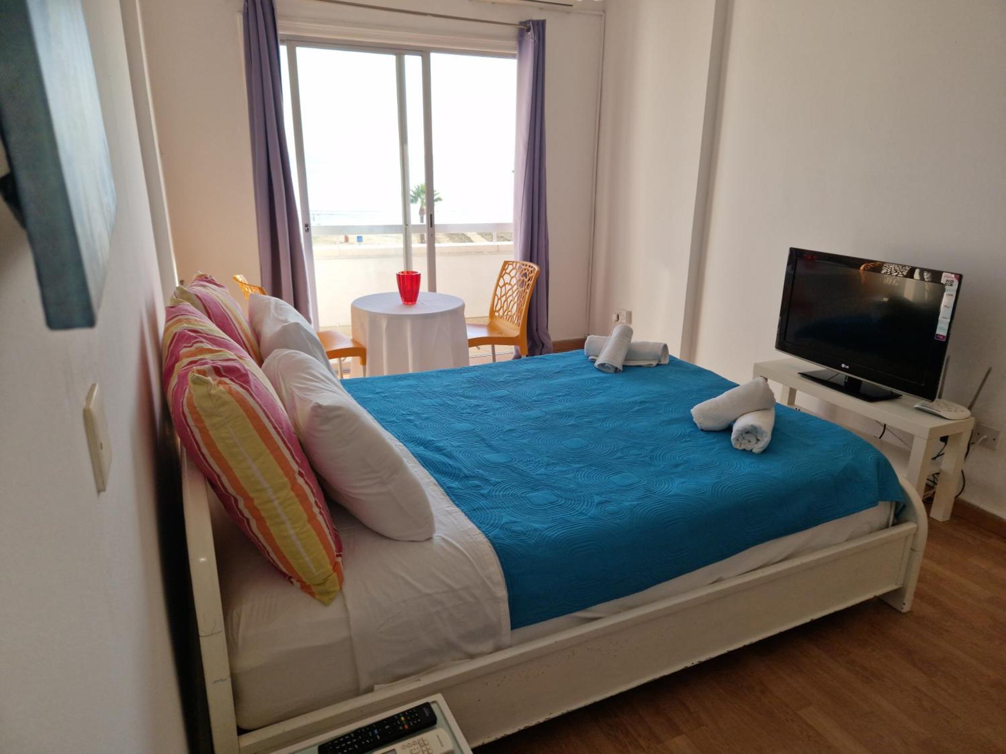 Kolonaki Seaview Apartments Larnaca Room photo